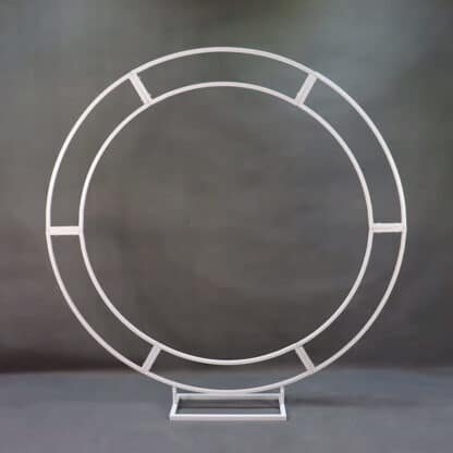 White Closed Circle Garland Arch 2.4m 1