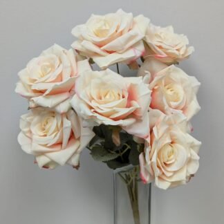 7 Head Pink Edge Diamond Rose Bunch